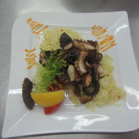 Hotel Sveti Nikola 2*